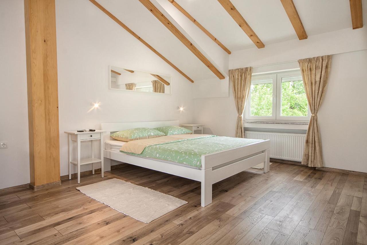 Studio Apartments Kaya Čatrnja Exteriör bild